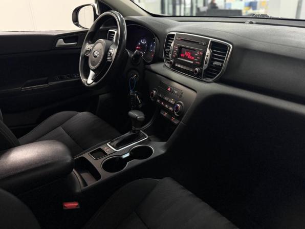 Kia Sportage IV с пробегом 2018 года, цена 1 750 000 рублей, 162000 км, внедорожник, Автокод Объявления