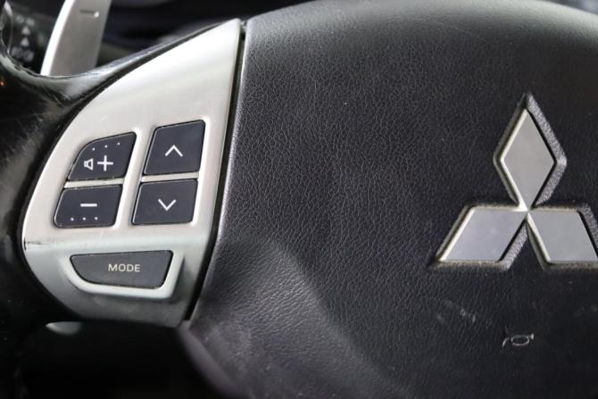 Mitsubishi Outlander II Рестайлинг с пробегом 2011 года, цена 1 079 990 рублей, 193255 км, внедорожник, Автокод Объявления