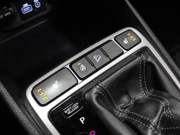 Hyundai Creta I с пробегом 2018 года, цена 1 699 000 рублей, 150933 км, внедорожник, Автокод Объявления