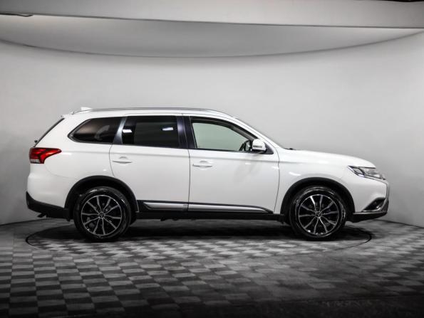 Mitsubishi Outlander III Рестайлинг 3 с пробегом 2019 года, цена 2 049 000 рублей, 102785 км, внедорожник, Автокод Объявления