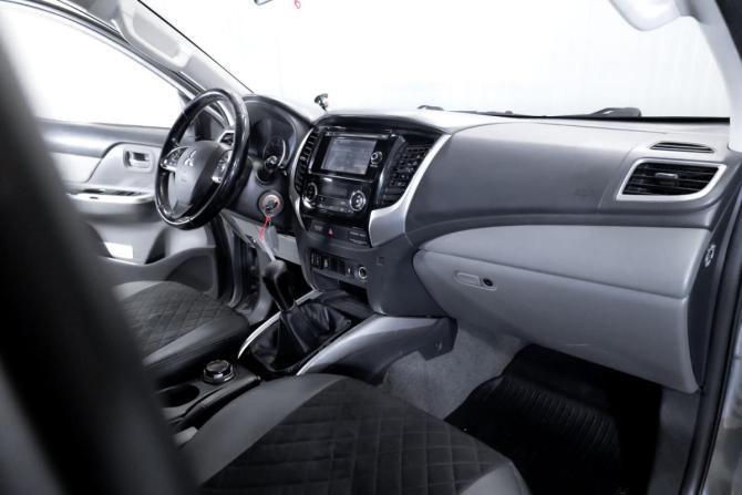 Mitsubishi L200 V с пробегом 2016 года, цена 1 820 000 рублей, 158429 км, пикап, Автокод Объявления