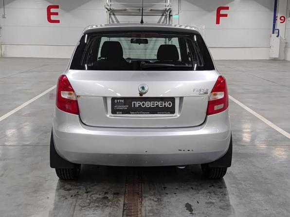 Skoda Fabia II Рестайлинг с пробегом 2011 года, цена 590 000 рублей, 186240 км, хэтчбек, Автокод Объявления
