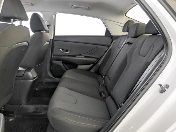 Hyundai Elantra VII (CN7) с пробегом 2022 года, цена 2 010 000 рублей, 69901 км, седан, Автокод Объявления