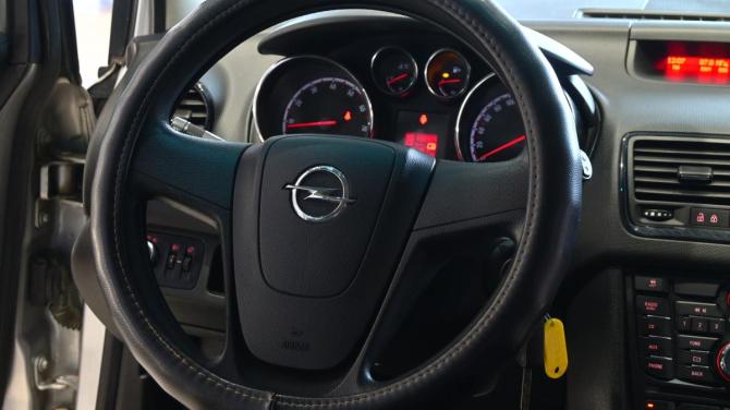 Opel Meriva B с пробегом 2013 года, цена 535 000 рублей, 303304 км, минивэн, Автокод Объявления