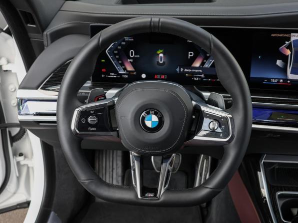 BMW 7 серии VII (G70) с пробегом 2025 года, цена 13 980 000 рублей, 18704 км, седан, Автокод Объявления