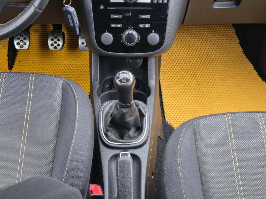 Opel Corsa D Рестайлинг II Екатеринбург  - изображение 11