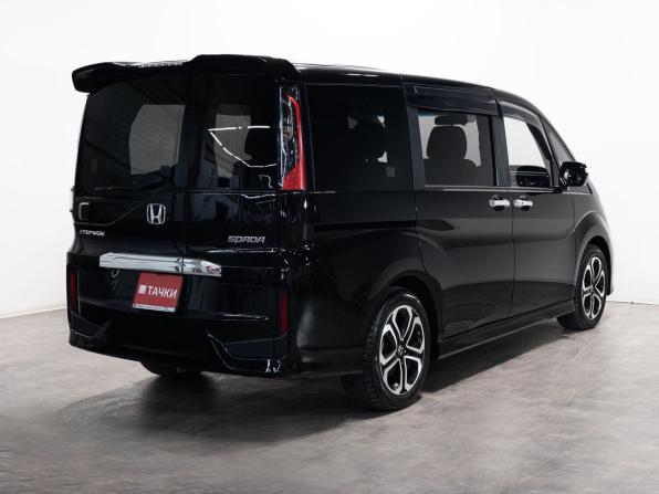 Honda Stepwgn V с пробегом 2015 года, цена 1 855 000 рублей, 76800 км, минивэн, Автокод Объявления