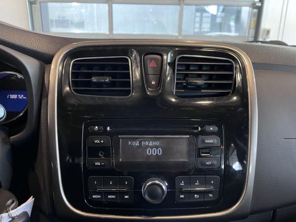 Renault Logan II с пробегом 2014 года, цена 591 000 рублей, 178870 км, седан, Автокод Объявления