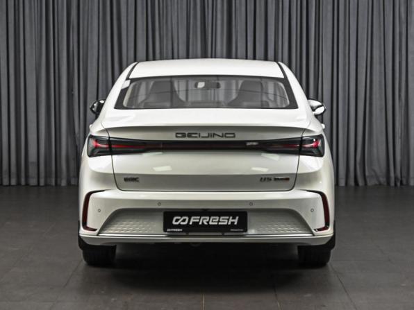 BAIC U5 Plus с пробегом 2023 года, цена 1 270 000 рублей, 32113 км, седан, Автокод Объявления