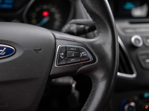 Ford Focus III Рестайлинг с пробегом 2016 года, цена 1 149 000 рублей, 112829 км, хэтчбек, Автокод Объявления