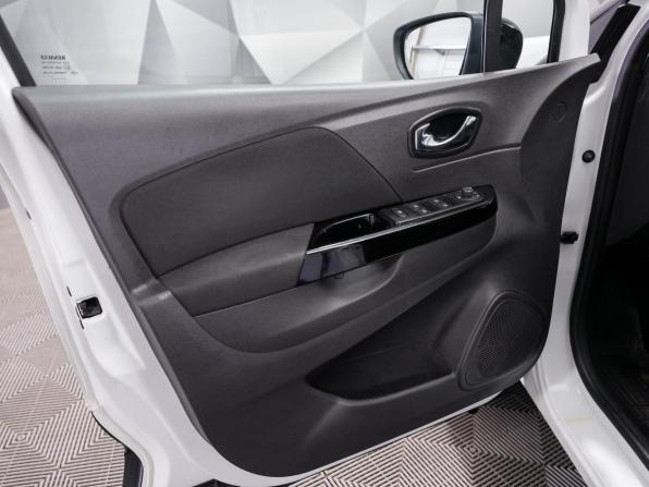 Renault Kaptur I с пробегом 2017 года, цена 1 272 000 рублей, 159871 км, внедорожник, Автокод Объявления