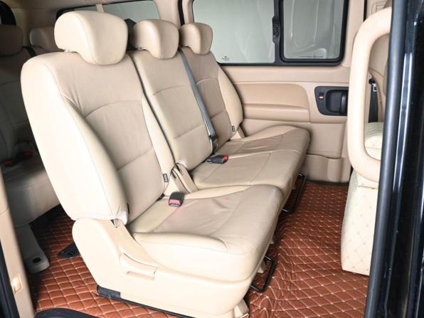 Hyundai H-1 II Рестайлинг 2 с пробегом 2019 года, цена 2 799 000 рублей, 148355 км, минивэн, Автокод Объявления