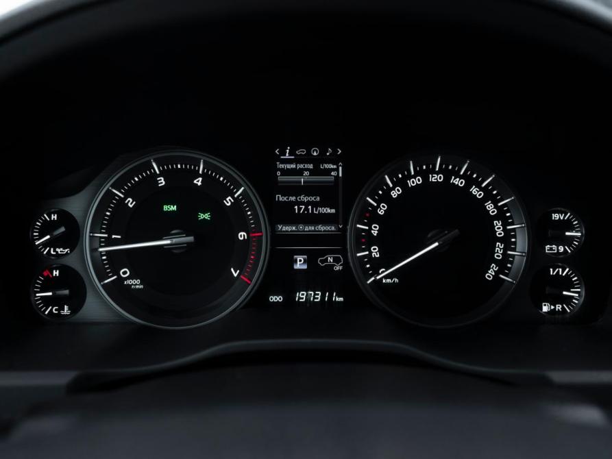 Toyota Land Cruiser 200 Series Рестайлинг 2 Москва  - изображение 12