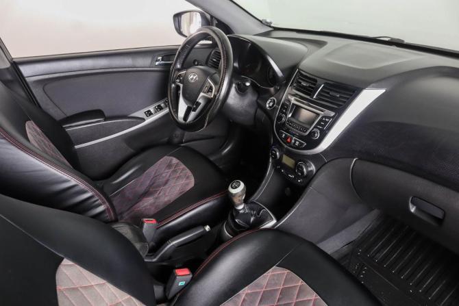 Hyundai Solaris I с пробегом 2011 года, цена 649 000 рублей, 295000 км, седан, Автокод Объявления