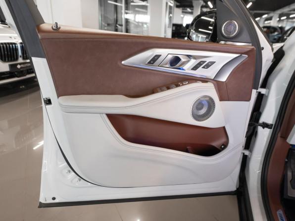BMW XM с пробегом 2023 года, цена 12 900 000 рублей, 50697 км, внедорожник, Автокод Объявления