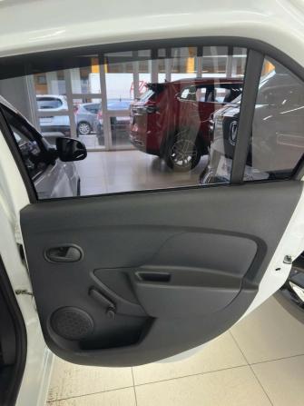 Renault Logan II Рестайлинг с пробегом 2021 года, цена 1 030 000 рублей, 112500 км, седан, Автокод Объявления