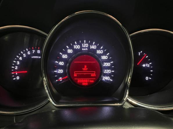 Kia Ceed II с пробегом 2013 года, цена 649 000 рублей, 200000 км, хэтчбек, Автокод Объявления
