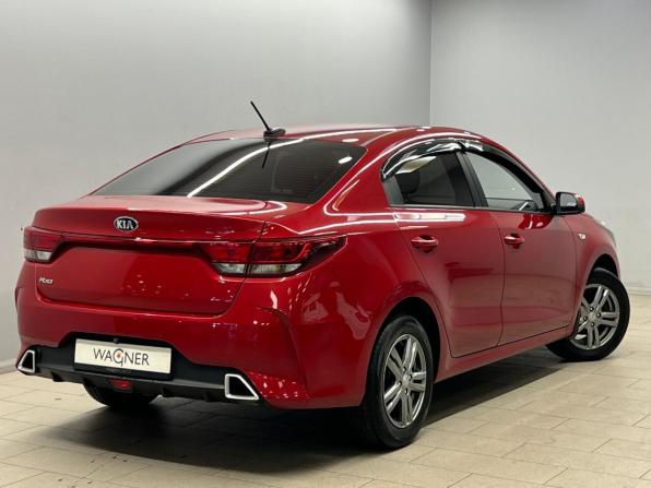 Kia Rio IV Рестайлинг с пробегом 2020 года, цена 1 665 000 рублей, 72548 км, седан, Автокод Объявления