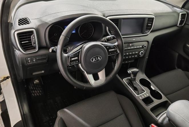 Kia Sportage IV Рестайлинг с пробегом 2020 года, цена 2 400 000 рублей, 73334 км, внедорожник, Автокод Объявления