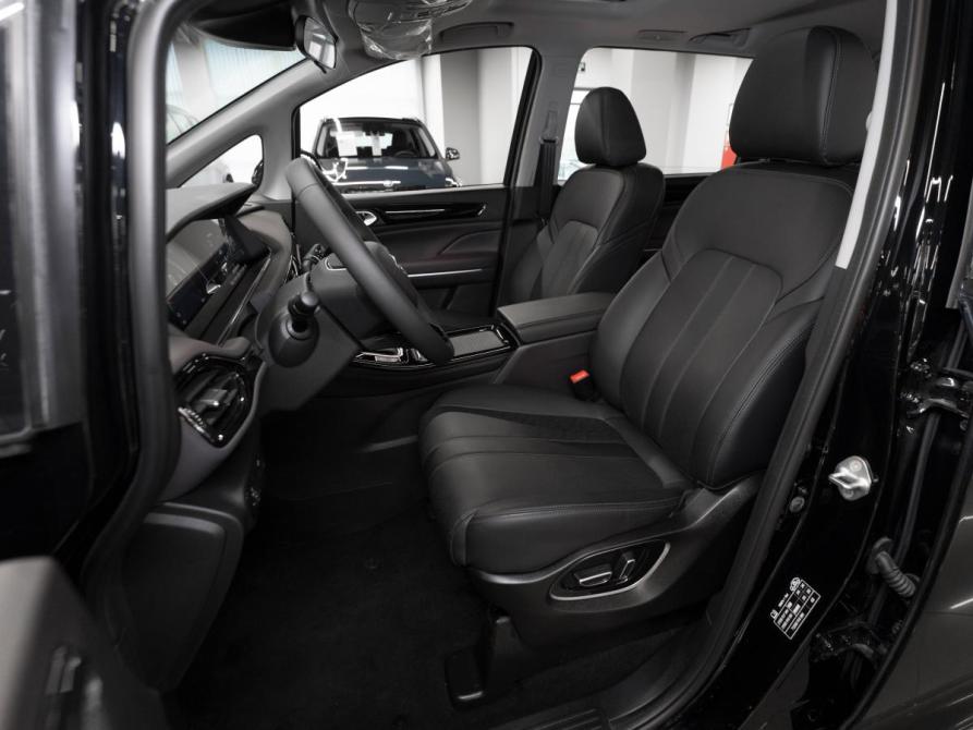 GAC Trumpchi M6 Max Москва  - изображение 9