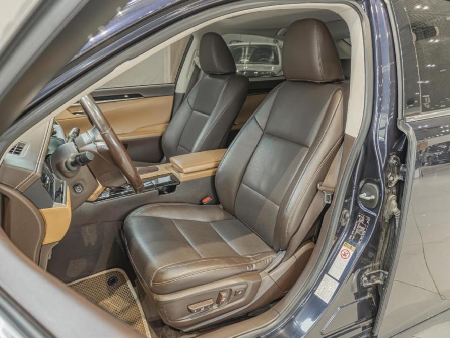 Lexus ES VI Рестайлинг Мурманск  - изображение 13