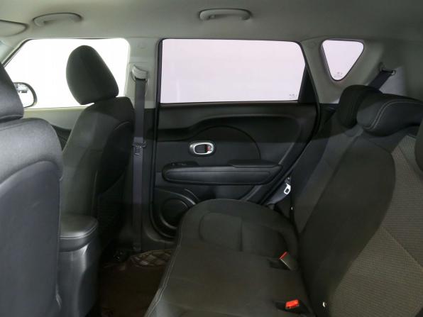 Kia Soul II Рестайлинг с пробегом 2018 года, цена 1 590 000 рублей, 62000 км, хэтчбек, Автокод Объявления