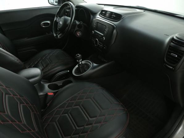 Kia Soul II Рестайлинг с пробегом 2017 года, цена 1 250 000 рублей, 133000 км, хэтчбек, Автокод Объявления