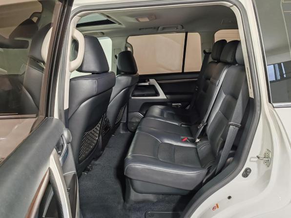 Toyota Land Cruiser 200 Series Рестайлинг 2 с пробегом 2016 года, цена 5 499 000 рублей, 254006 км, внедорожник, Автокод Объявления