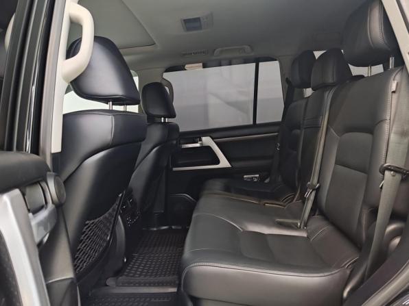 Toyota Land Cruiser 200 Series Рестайлинг 2 с пробегом 2017 года, цена 6 790 000 рублей, 131937 км, внедорожник, Автокод Объявления