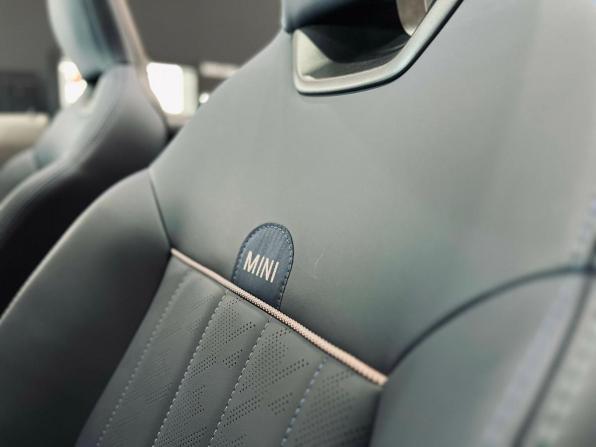 Mini Cabrio IV с пробегом 2025 года, цена 6 790 000 рублей, 756 км, кабриолет, Автокод Объявления
