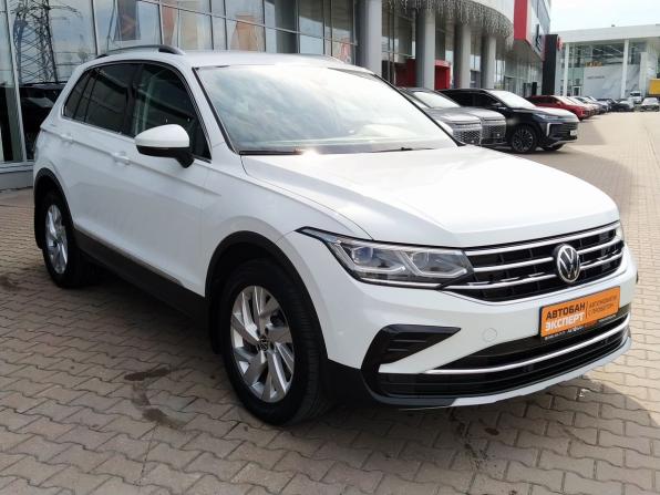 Volkswagen Tiguan II Рестайлинг с пробегом 2021 года, цена 3 099 000 рублей, 142500 км, внедорожник, Автокод Объявления