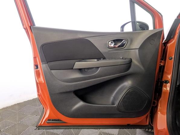 Renault Kaptur I с пробегом 2018 года, цена 1 335 000 рублей, 77744 км, внедорожник, Автокод Объявления