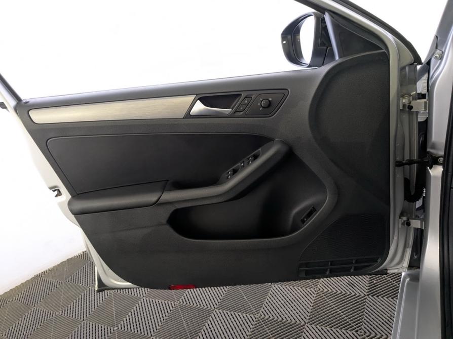 Volkswagen Jetta VI Москва  - изображение 17
