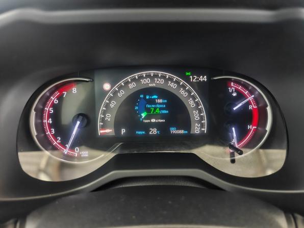 Toyota RAV4 V (XA50) с пробегом 2022 года, цена 3 250 000 рублей, 190087 км, внедорожник, Автокод Объявления