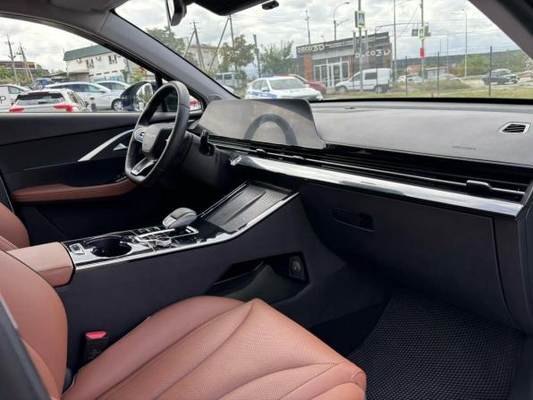 Omoda C5 I с пробегом 2023 года, цена 1 890 000 рублей, 42725 км, внедорожник, Автокод Объявления