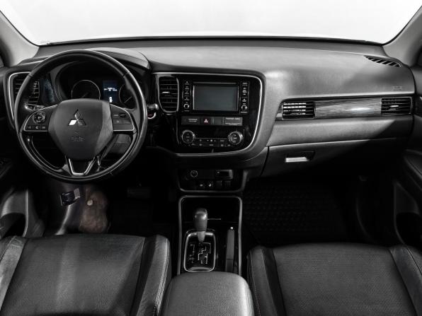 Mitsubishi Outlander III Рестайлинг 2 с пробегом 2017 года, цена 1 445 000 рублей, 225630 км, внедорожник, Автокод Объявления