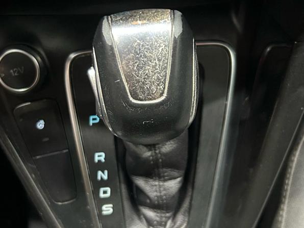 Ford Focus III Рестайлинг с пробегом 2015 года, цена 1 090 000 рублей, 94200 км, седан, Автокод Объявления
