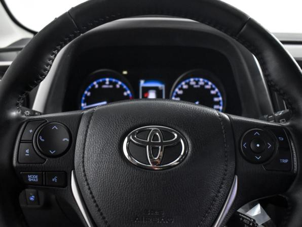 Toyota RAV4 IV (XA40) Рестайлинг с пробегом 2017 года, цена 2 569 000 рублей, 85900 км, внедорожник, Автокод Объявления