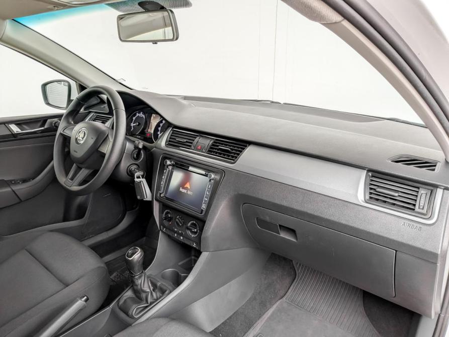 Skoda Rapid I Рестайлинг Москва  - изображение 11