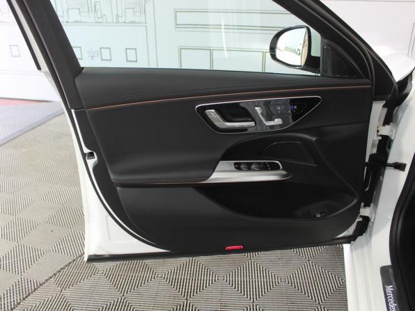 Mercedes-Benz E-Класс VI (W214 S214) с пробегом 2025 года, цена 7 350 000 рублей, 918 км, седан, Автокод Объявления