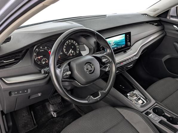 Skoda Octavia IV (A8) с пробегом 2021 года, цена 1 965 000 рублей, 145049 км, лифтбек, Автокод Объявления