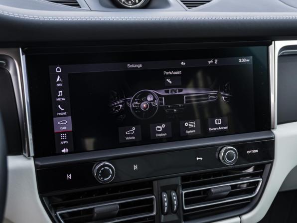 Porsche Macan I Рестайлинг 2 с пробегом 2024 года, цена 9 590 000 рублей, 7668 км, внедорожник, Автокод Объявления