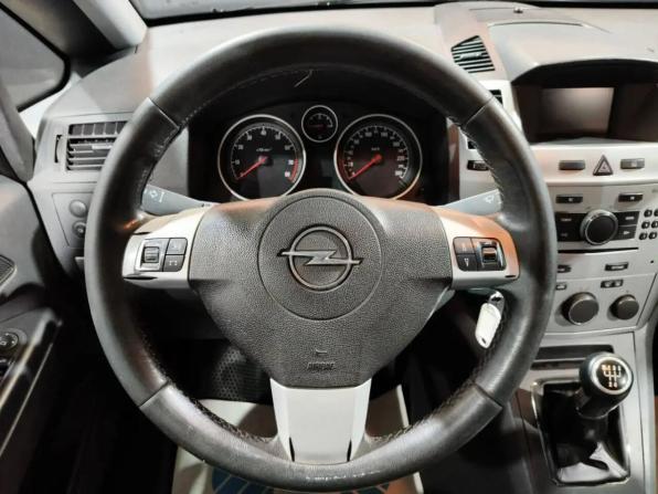 Opel Zafira B Рестайлинг с пробегом 2012 года, цена 720 000 рублей, 321060 км, минивэн, Автокод Объявления