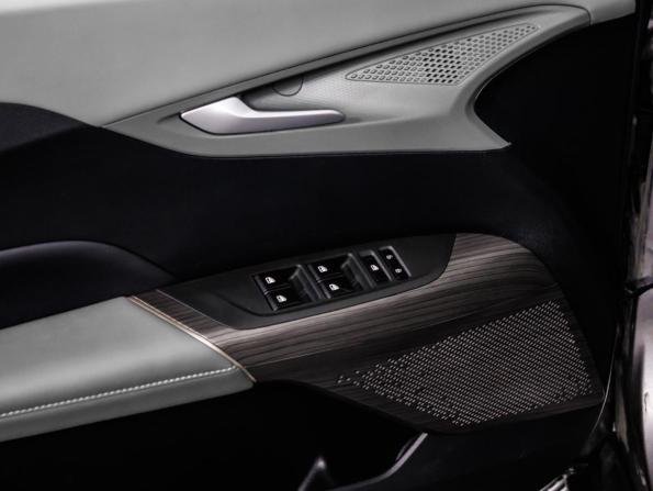 Changan Lamore с пробегом 2023 года, цена 1 899 000 рублей, 38618 км, седан, Автокод Объявления