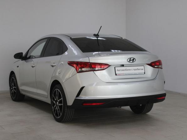 Hyundai Solaris II с пробегом 2020 года, цена 1 429 900 рублей, 122441 км, седан, Автокод Объявления
