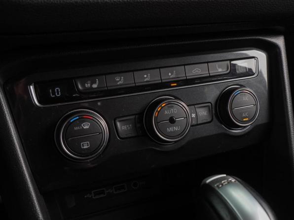 Volkswagen Tiguan II с пробегом 2018 года, цена 1 908 000 рублей, 138028 км, внедорожник, Автокод Объявления