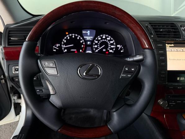 Lexus LS IV Рестайлинг с пробегом 2010 года, цена 1 930 000 рублей, 236387 км, седан, Автокод Объявления