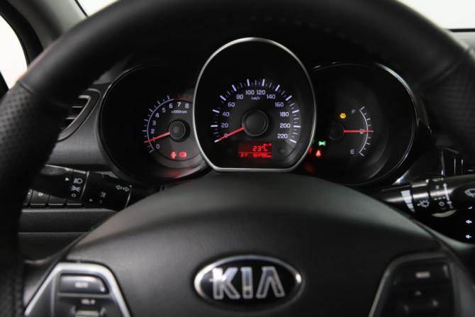 Kia Rio III Рестайлинг с пробегом 2015 года, цена 799 000 рублей, 154742 км, седан, Автокод Объявления