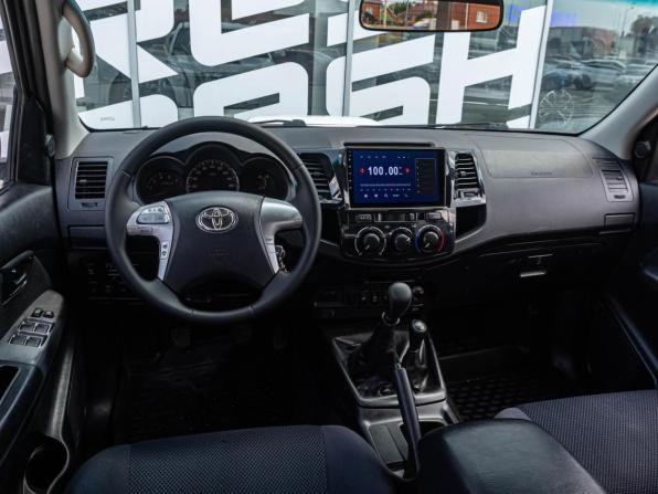 Toyota Hilux VII Рестайлинг с пробегом 2014 года, цена 2 170 000 рублей, 177574 км, offers.body_type.unknown, Автокод Объявления