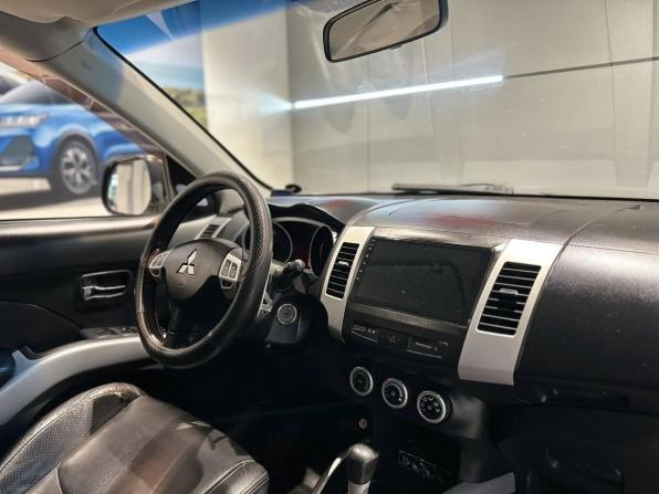 Mitsubishi Outlander II с пробегом 2007 года, цена 1 100 000 рублей, 181000 км, внедорожник, Автокод Объявления